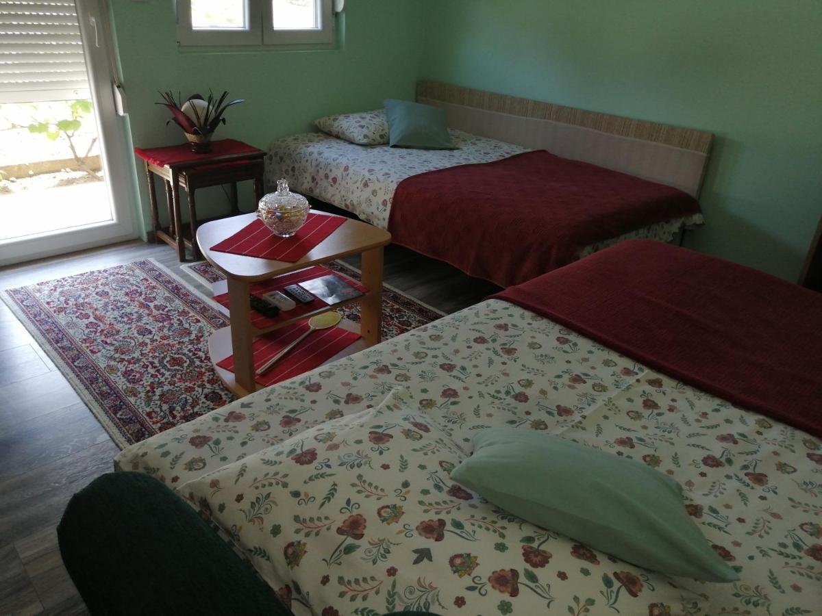 Airplane Apartment T&T Surčin Zewnętrze zdjęcie